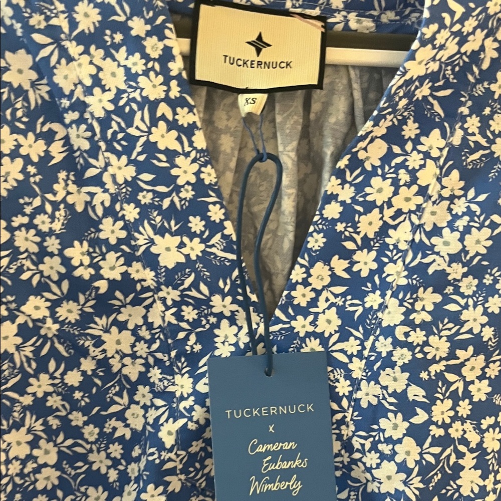 Tuckernuck Blue & White Floral Ruffle-Sleeve Split-Neck Top - Picture 2 of 2